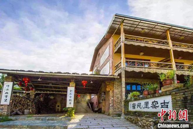 中新社关注 在浙江龙泉宝8868体育中国官方平台剑与青瓷立下“千年之约”(图3) 中新社关注 在浙江龙泉宝8868体育中国官方平台剑与青瓷立下“千年之约”(图3)